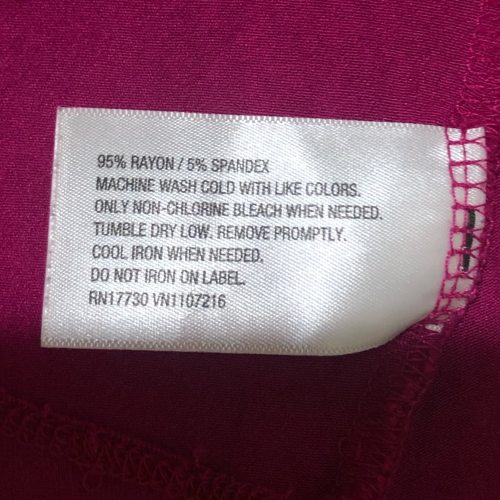 Liz Lange Maxi Maternity Dress- $10 - Picture 5 of 6